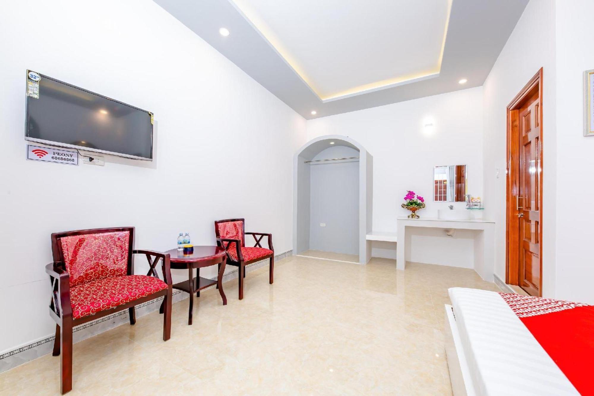 Oyo 598 Peony Khách sạn Cam Ranh