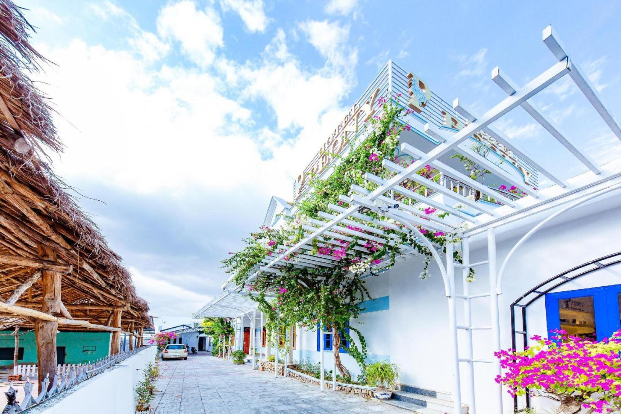 Oyo 598 Peony Khách sạn 2*